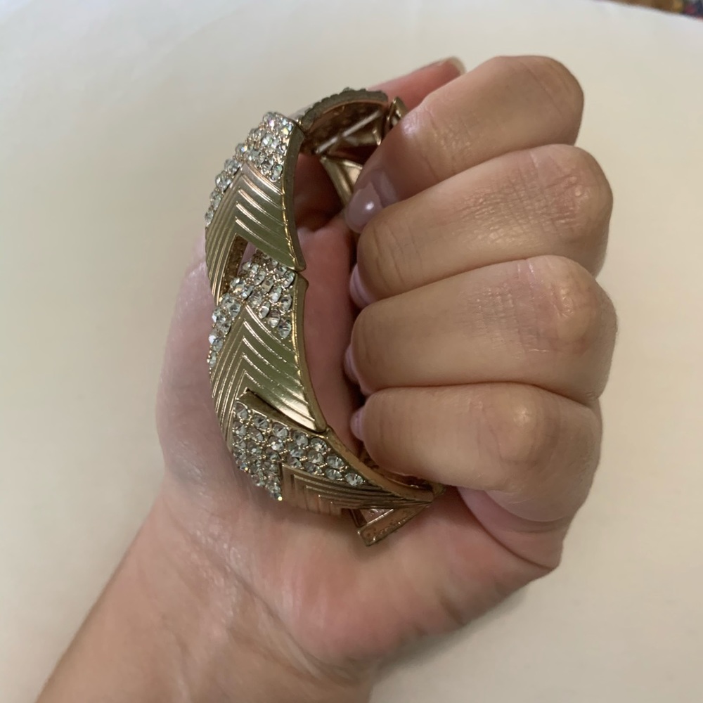 Chevron Bracelet - Picture 2 of 3